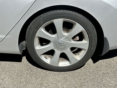 Used 2013 Hyundai Elantra Limited FWD image 5