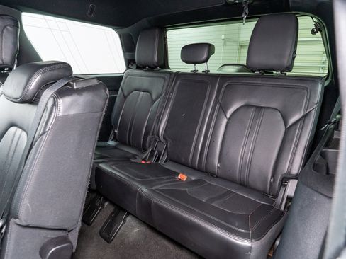 Used 2020 Ford Expedition Limited RWD image 31