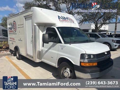 Used 2022 Chevrolet Express 3500 w/ Power Convenience Package image 1
