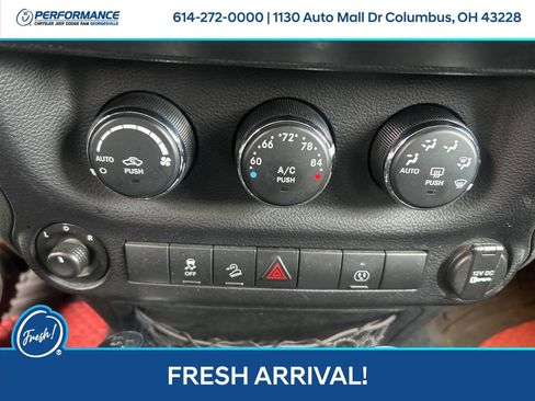 Used 2013 Jeep Wrangler Unlimited Sahara w/ Connectivity Group AWD/4WD image 22