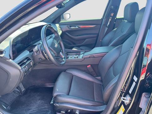 Used 2025 Cadillac CT5 Sport RWD image 21