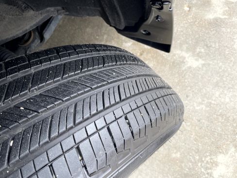 Used 2025 Toyota RAV4 XLE image 7