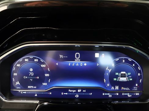 Used 2022 Chevrolet Silverado 1500 LT image 11