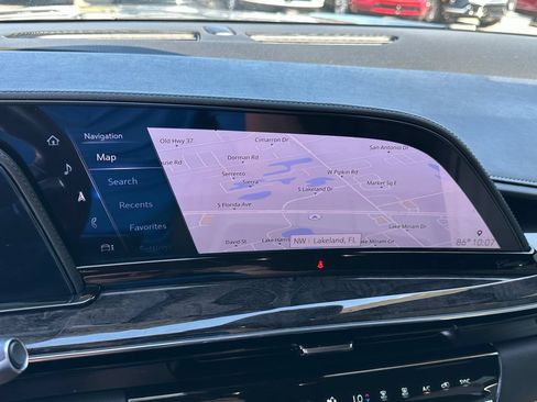 Certified 2023 Cadillac Escalade Premium Luxury AWD/4WD image 32