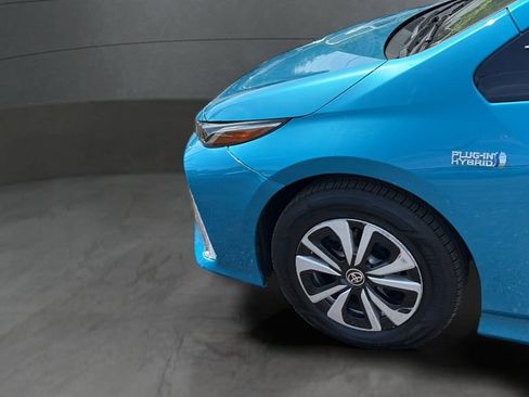 Used 2018 Toyota Prius Prime Plus FWD image 27