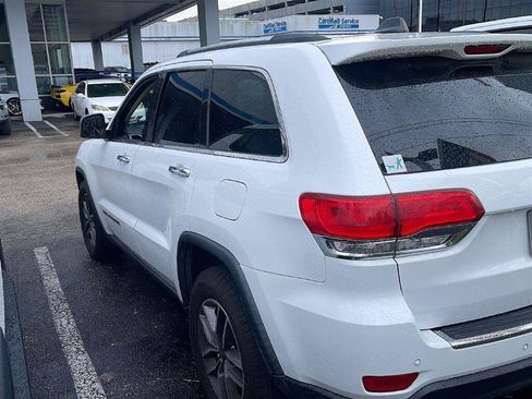 Used 2019 Jeep Grand Cherokee Limited RWD image 3