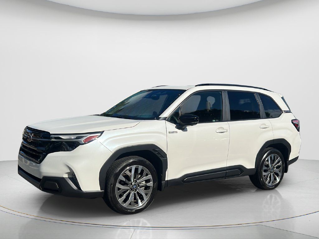 Used 2025 Subaru Forester Touring w/ Touring Package AWD/4WD image 1