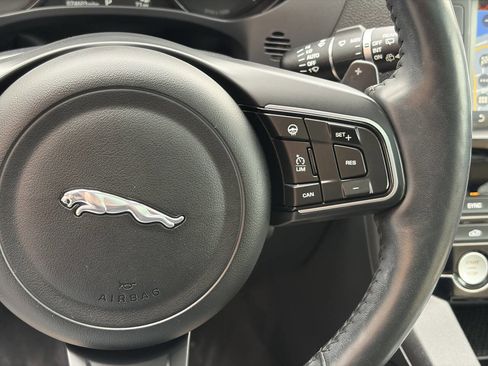 Used 2018 Jaguar F-PACE Premium AWD/4WD image 31