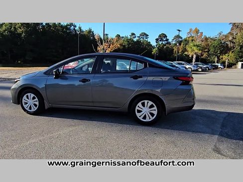 Used 2025 Nissan Versa S w/ Trunk Package image 24