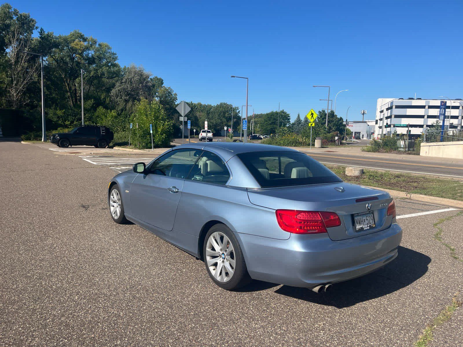 Used 2013 BMW 328i Convertible RWD image 4