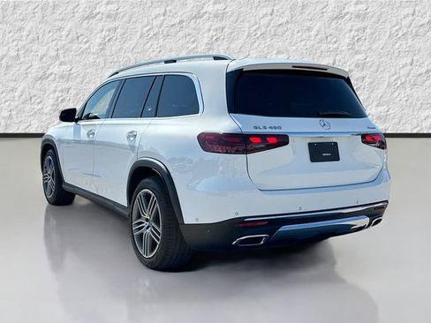 Used 2025 Mercedes-Benz GLS 450 4MATIC image 5