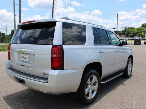 Used 2018 Chevrolet Tahoe Premier RWD image 18