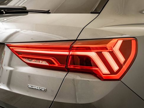 Used 2023 Audi Q3 2.0T Premium Plus w/ Premium Plus Package image 9