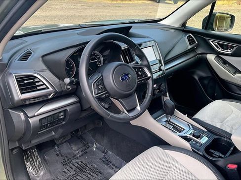 Used 2019 Subaru Forester Premium w/ All-Weather Package AWD/4WD image 18