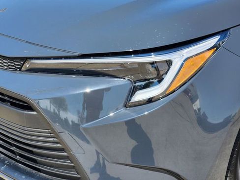 Used 2026 Toyota Corolla LE w/ LE Premium Package image 6