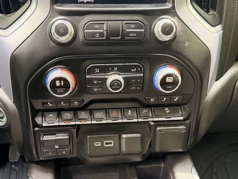 Used 2019 GMC Sierra 1500 SLT w/ SLT Premium Plus Package AWD/4WD image 18