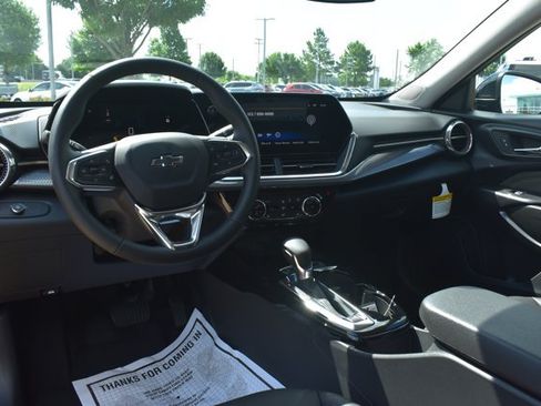 New 2026 Chevrolet Trax ACTIV w/ Driver Confidence Package FWD image 19