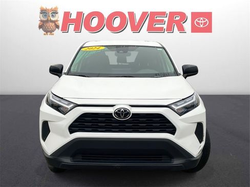 Used 2024 Toyota RAV4 LE image 7