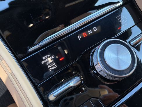 Certified 2022 Jeep Grand Cherokee Summit image 28