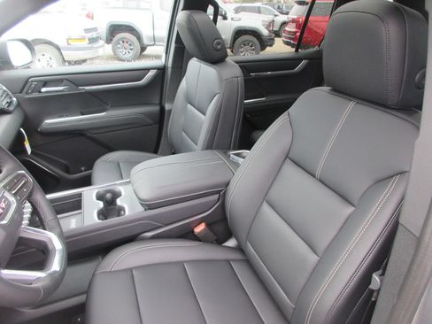 New 2026 GMC Acadia Elevation w/ Elevation Premium Package FWD image 12