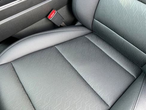 New 2026 Chevrolet Equinox LT w/ Convenience Package II image 10