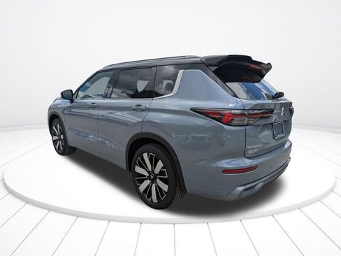 New 2026 Mitsubishi Outlander SEL FWD image 6