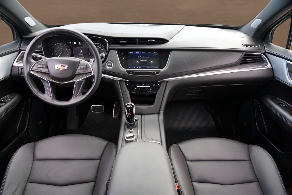Used 2024 Cadillac XT5 Sportv w/ Technology Package AWD/4WD image 25