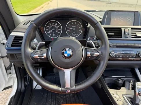 Used 2016 BMW M235i xDrive Convertible AWD/4WD image 17