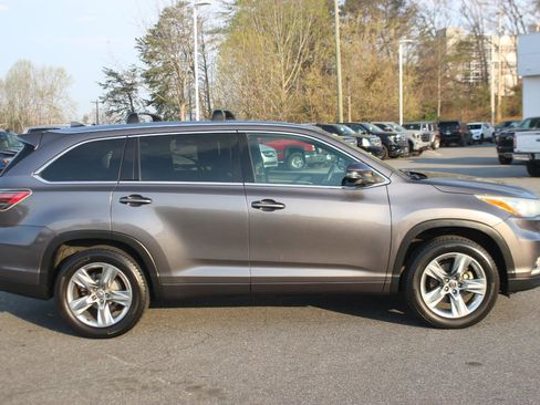 Used 2016 Toyota Highlander Limited image 8