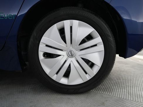 Used 2025 Nissan Leaf S FWD image 9