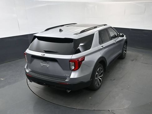 Used 2023 Ford Explorer ST-Line w/ Class IV Trailer Tow Package AWD/4WD image 32