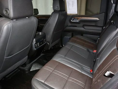 Used 2023 Chevrolet Silverado 1500 High Country w/ High Country Premium Package AWD/4WD image 20