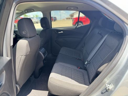 Used 2024 Chevrolet Equinox LT FWD image 11
