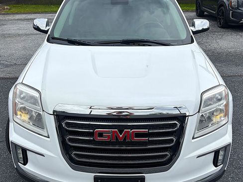 Used 2017 GMC Terrain SLT w/ Open Road Package AWD/4WD image 2