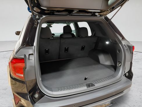 Used 2026 GMC Terrain Elevation AWD/4WD image 40