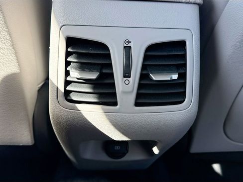 Used 2018 Hyundai Sonata Limited image 31