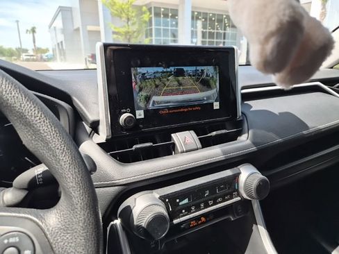 Used 2024 Toyota RAV4 LE image 4