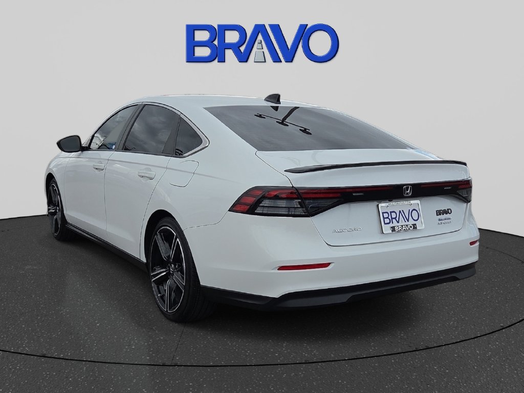 Used 2025 Honda Accord Sport image 3