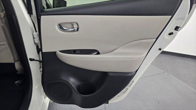 Used 2019 Nissan Leaf SL w/ SL Technology Package FWD image 21