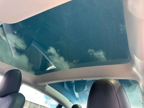 Used 2023 Tesla Model 3 Standard Range RWD image 19