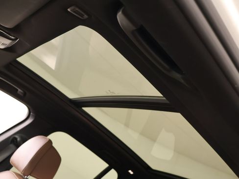 Used 2020 BMW X5 sDrive40i w/ Luxury Seating Package RWD image 16