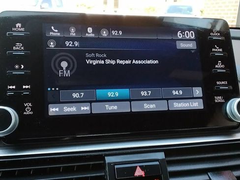 Used 2022 Honda Accord Sport image 17