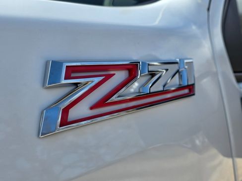 New 2026 Chevrolet Silverado 2500 LT w/ Texas Edition image 9