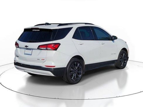 Used 2022 Chevrolet Equinox RS AWD/4WD image 4