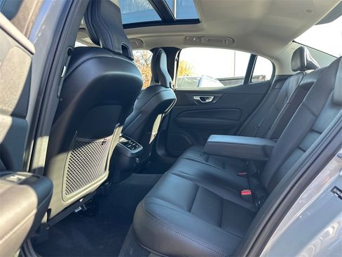 Used 2024 Volvo S60 B5 Ultimate w/ Climate Package image 15