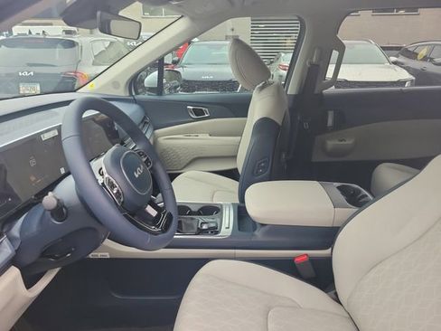 New 2026 Kia Carnival EX image 15