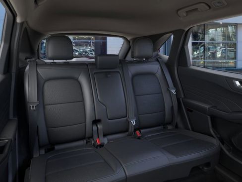 New 2025 Ford Escape SE w/ Class II Trailer Tow Package image 11