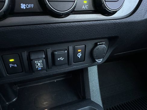 Used 2023 Toyota Tacoma TRD Sport Double Cab 5' Bed V6 image 39