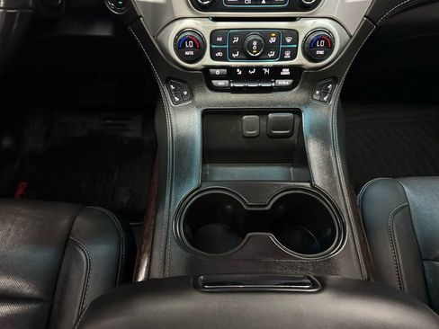 Used 2018 GMC Yukon SLT w/ Open Road Package image 38