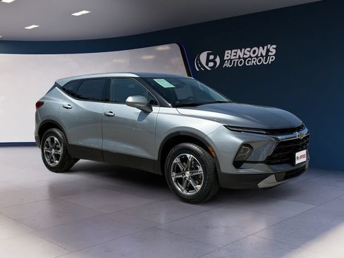 Used 2025 Chevrolet Blazer LT FWD image 7